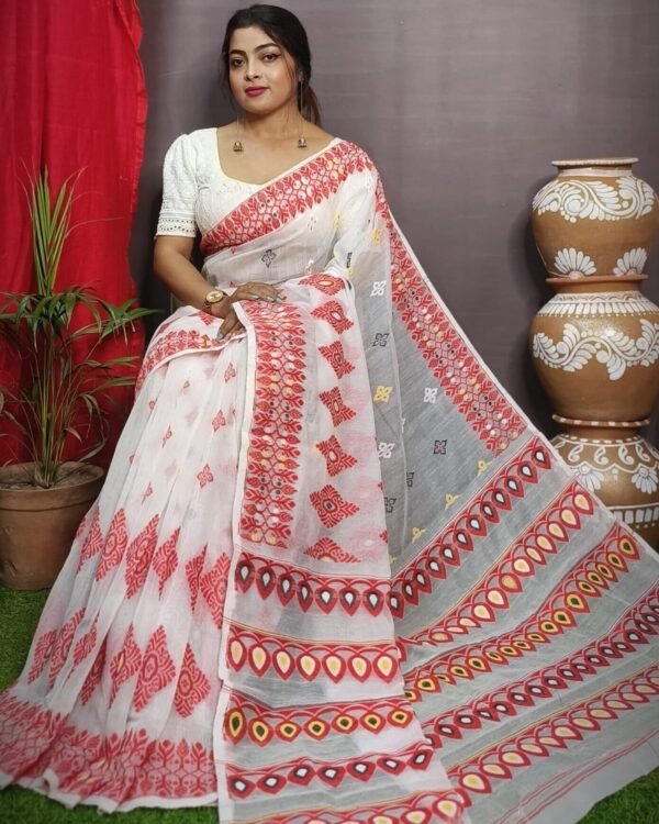 Exclusive Pale Silver Dhakai Jamdani Saree