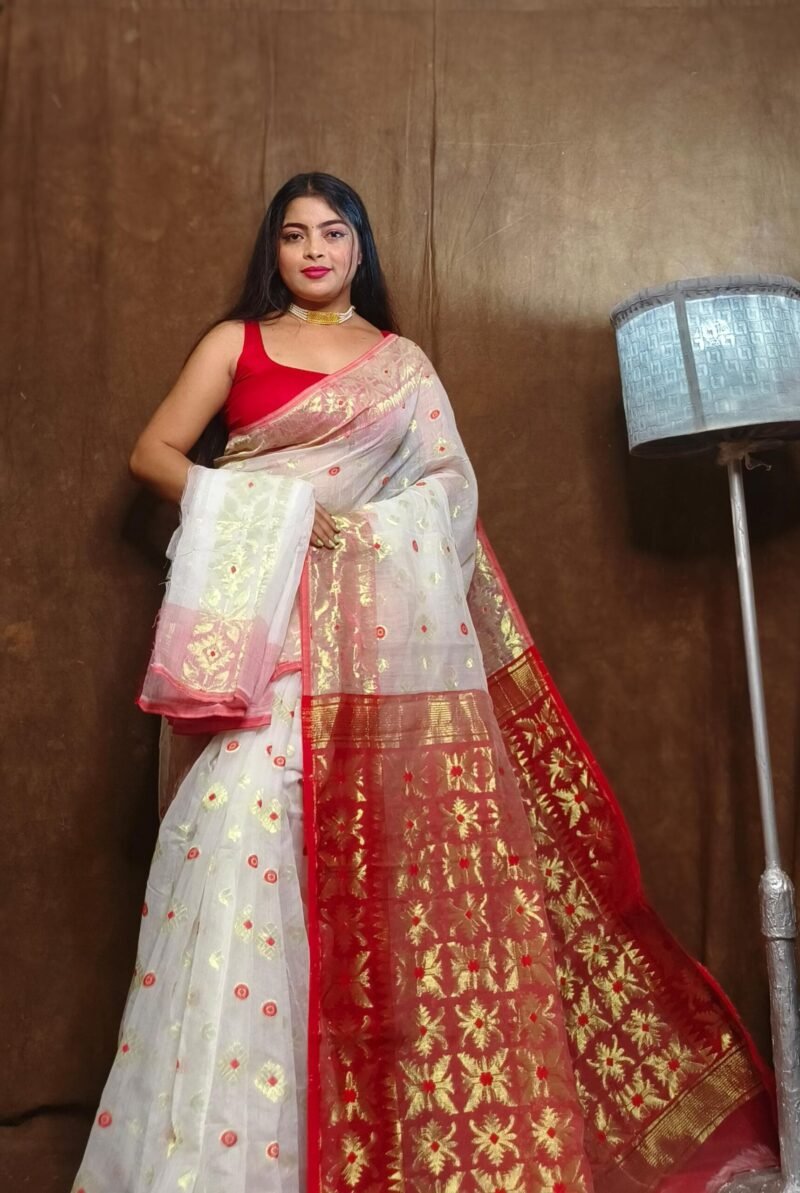 White Soft Copper Joriwork Dhakai Jamdani Saree - Image 3