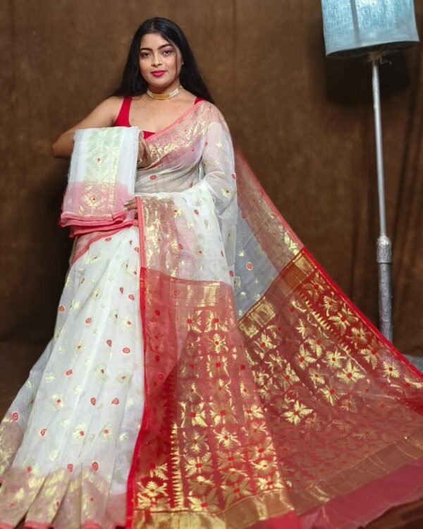 White Soft Copper Joriwork Dhakai Jamdani Saree