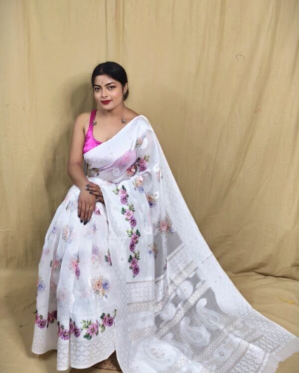 Floral Design Soft Silk Dhakai Jamdani Saree