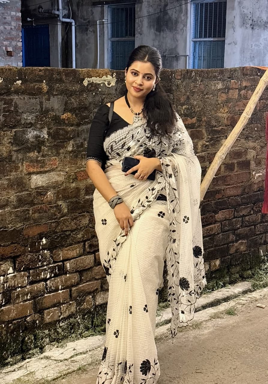 F All Over Work Resam Kotha Embroidery Design Handloom Saree Without B.P. - Image 1